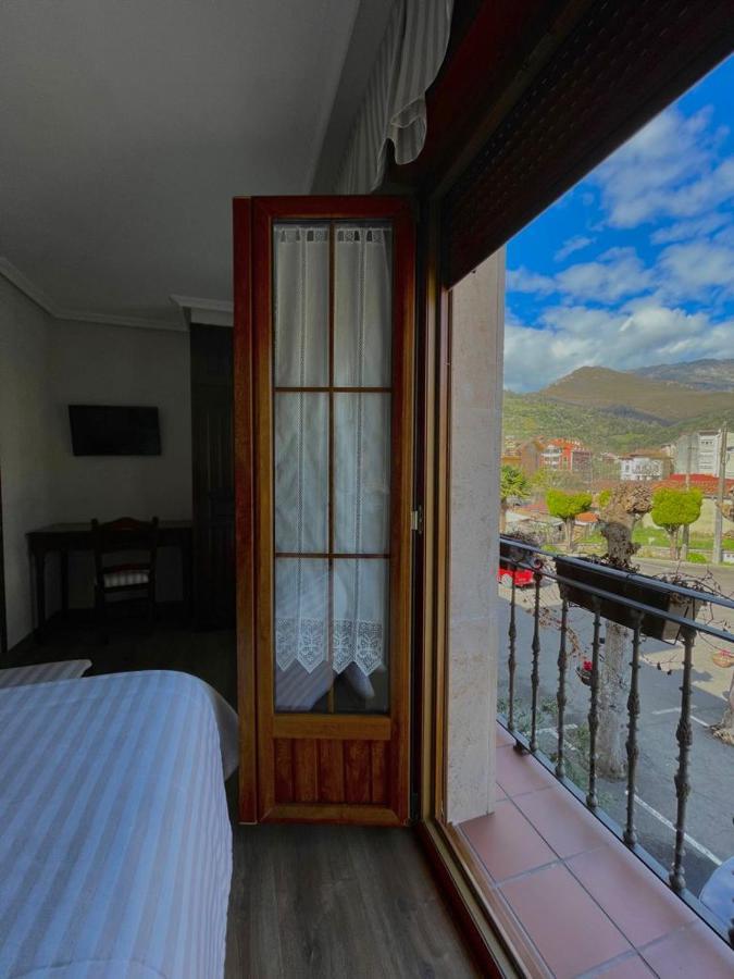 Hotel Rural El Torrejon Лас-Аренас Екстер'єр фото