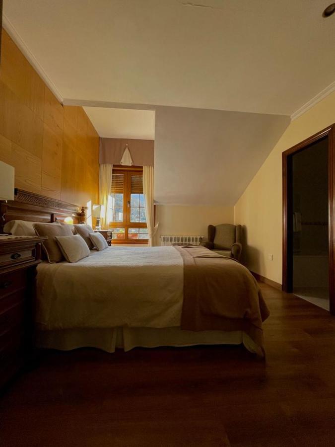 Hotel Rural El Torrejon Лас-Аренас Екстер'єр фото