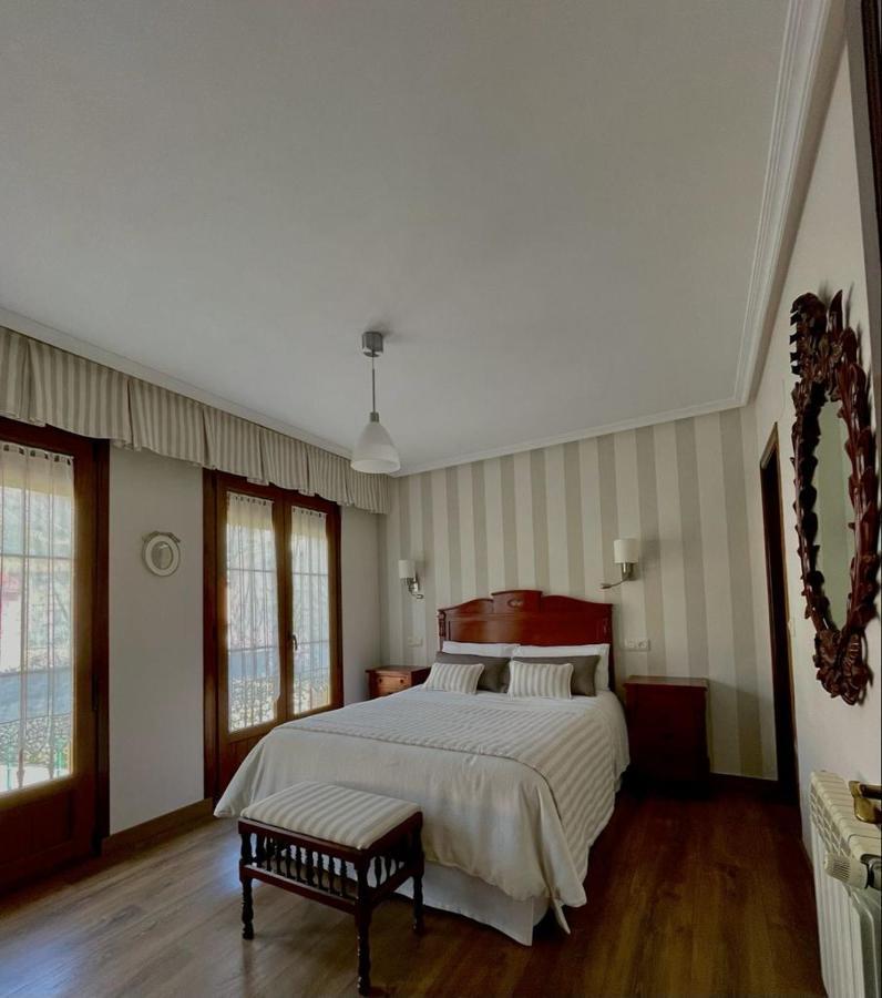 Hotel Rural El Torrejon Лас-Аренас Екстер'єр фото