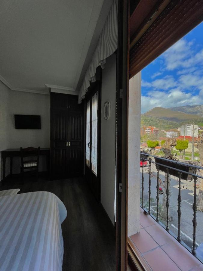 Hotel Rural El Torrejon Лас-Аренас Екстер'єр фото